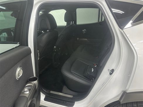 Used 2024 Genesis GV60 RWD image 22