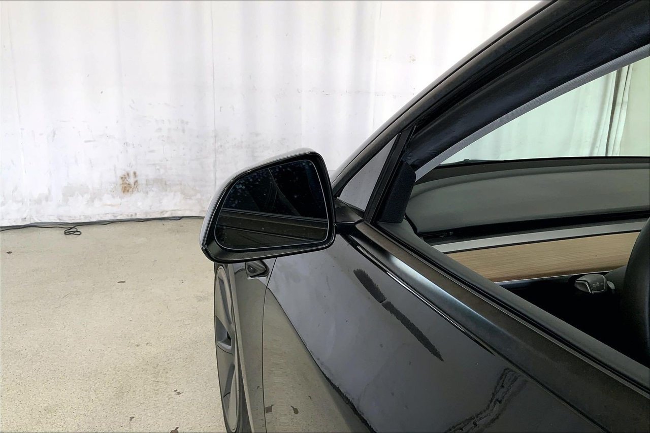 Used 2023 Tesla Model 3 Standard Range RWD image 10