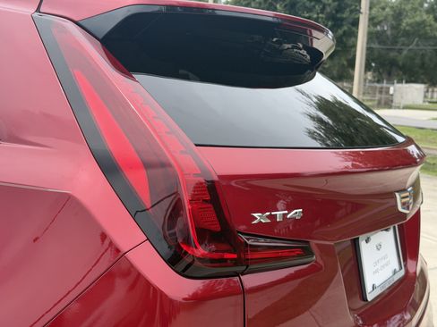 Certified 2024 Cadillac XT4 Premium Luxury FWD image 9