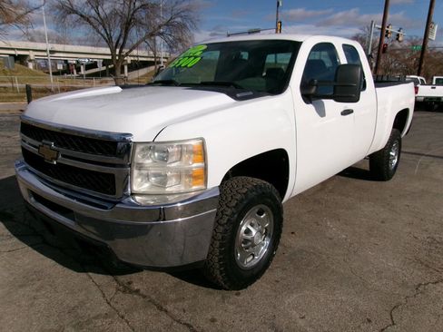 Used 2011 Chevrolet Silverado 2500 W/T image 9