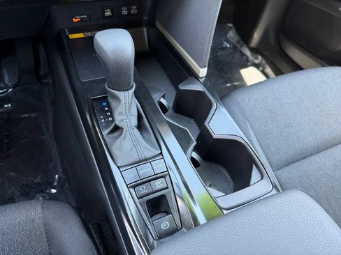 Used 2025 Toyota Camry LE FWD image 28