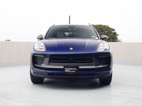 Certified 2023 Porsche Macan Turbo AWD/4WD image 6