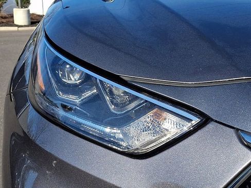 Certified 2021 Toyota Highlander Platinum image 9