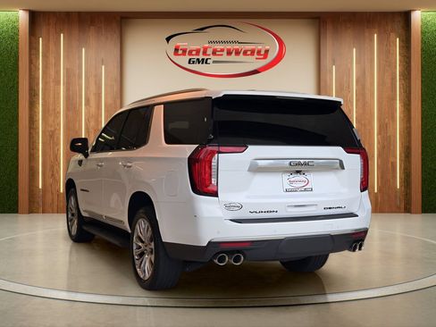 Used 2024 GMC Yukon Denali w/ LPO, Floor Liner Package AWD/4WD image 5