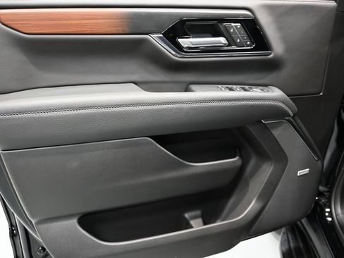 New 2026 GMC Yukon XL Denali image 27