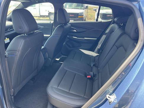 New 2026 Buick Envista Sport Touring w/ Convenience II Package FWD image 24