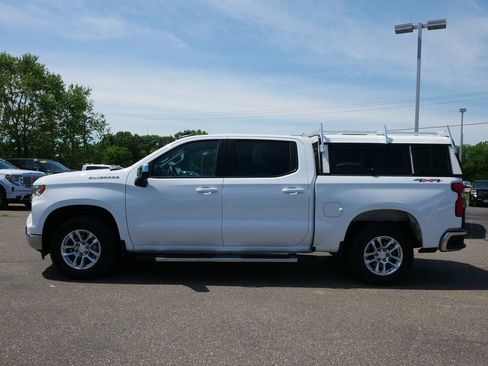 Used 2024 Chevrolet Silverado 1500 LT AWD/4WD image 6