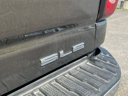 Used 2022 GMC Sierra 3500 SLE w/ SLE Convenience Package AWD/4WD image 17
