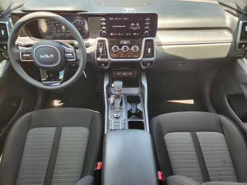 Certified 2023 Kia Sorento LX FWD image 25