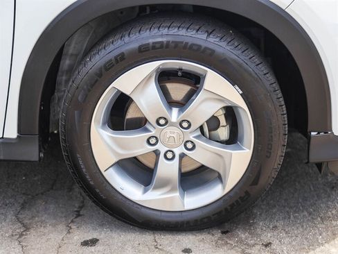 Used 2017 Honda HR-V EX image 12
