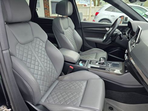 Used 2018 Audi SQ5 Prestige w/ Prestige Package AWD/4WD image 16