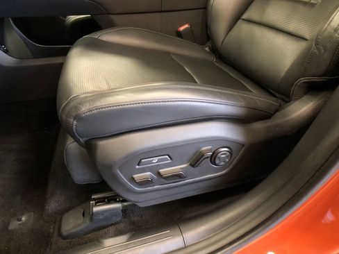 Used 2025 Hyundai Santa Fe Calligraphy AWD/4WD image 11