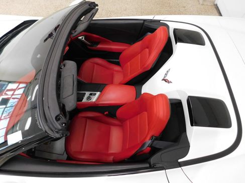 Used 2016 Chevrolet Corvette Stingray Convertible w/ 3LT Preferred Equipment Group RWD image 28