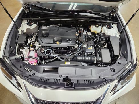 Used 2023 Lexus ES 300h image 11