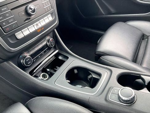 Used 2018 Mercedes-Benz GLA 250 image 15