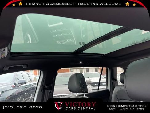 Used 2022 Volkswagen Tiguan SEL R-Line image 24