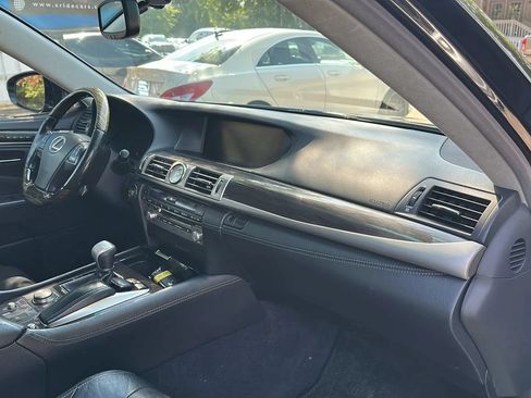 Used 2014 Lexus LS 460 AWD w/ Comfort Package image 23