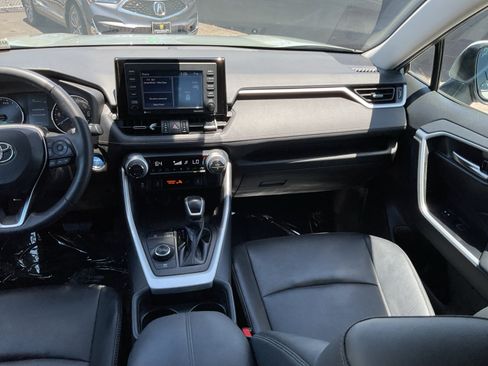 Used 2021 Toyota RAV4 XLE Premium AWD/4WD image 16