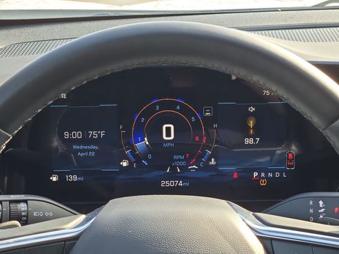 Used 2025 Chevrolet Equinox LT image 20