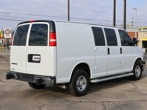 Used 2024 Chevrolet Express 2500 w/ Driver Convenience Package image 3
