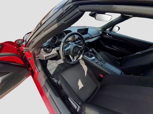 Used 2024 MAZDA MX-5 Miata Sport RWD image 9