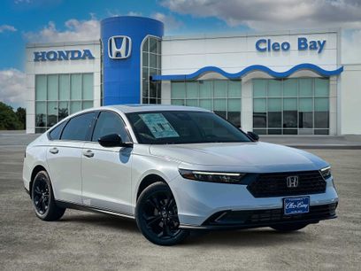 New 2025 Honda Accord SE