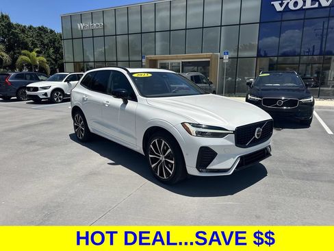 Used 2023 Volvo XC60 B5 Plus w/ Protection Package Premier AWD/4WD image 5