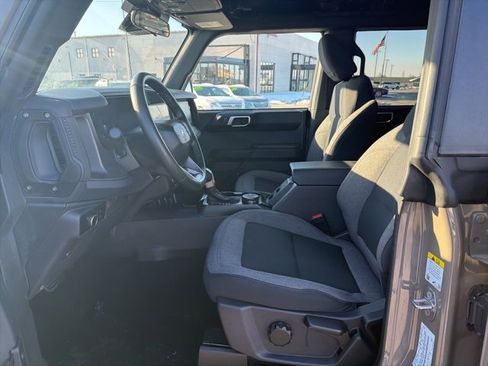 Used 2025 Ford Bronco Big Bend image 10
