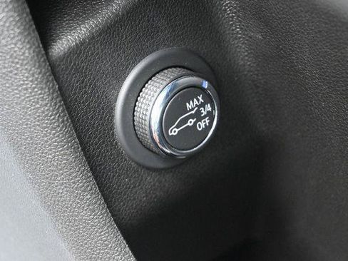 Used 2020 Cadillac XT4 Premium Luxury w/ Driver Awareness Package AWD/4WD image 12