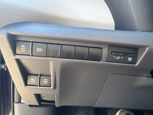 Used 2024 Toyota Sienna LE image 27