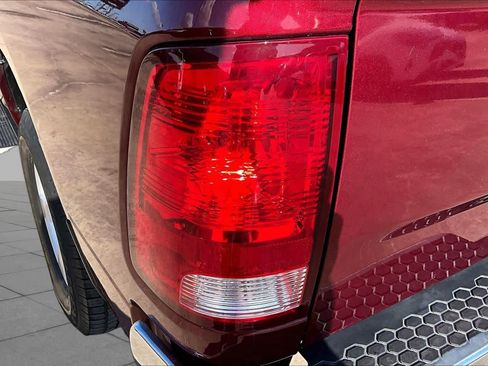 Used 2019 RAM 1500 Tradesman w/ Chrome Appearance Group RWD image 29