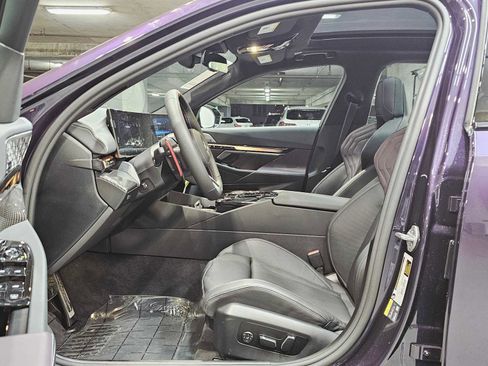 New 2026 BMW M5 w/ Executive Package image 23