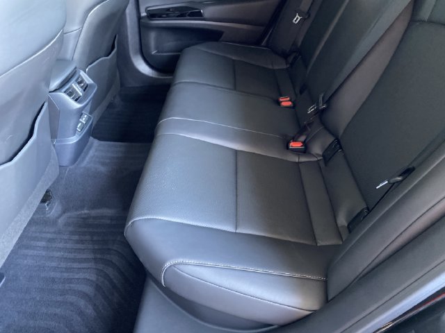Used 2025 Lexus ES 300h w/ Premium Package FWD image 15