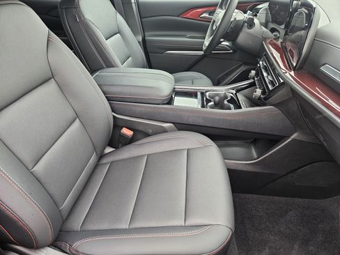 New 2026 Chevrolet Traverse Z71 w/ Enhanced Driving Package AWD/4WD image 10