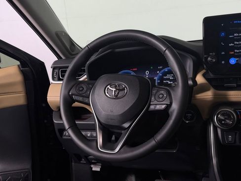 Used 2025 Toyota RAV4 Limited w/ Advanced Technology Package image 13