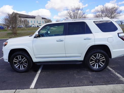 Used 2019 Toyota 4Runner Limited AWD/4WD image 7
