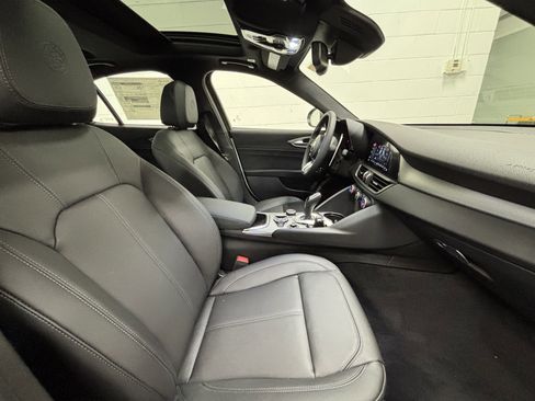 New 2025 Alfa Romeo Giulia Q4 AWD w/ Driving Assist Package image 3