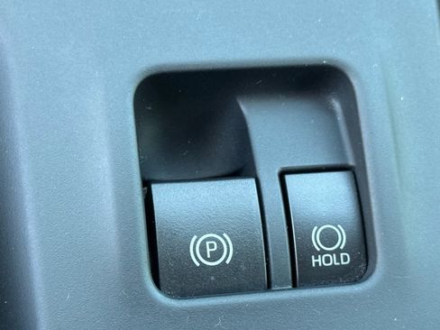 Used 2024 Toyota Grand Highlander XLE image 28