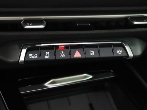 New 2026 Audi Q3 quattro 2.0T AWD/4WD image 28