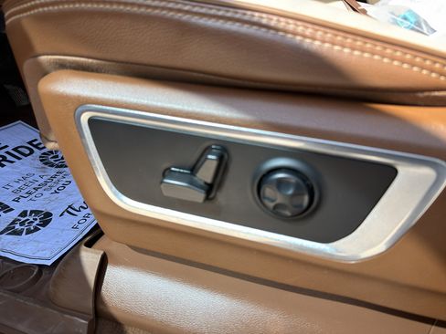 Used 2021 RAM 1500 Laramie image 16