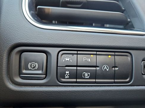 Used 2023 Chevrolet Tahoe LT w/ LT Signature Plus Package image 23