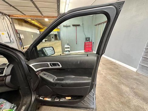 Used 2013 Ford Explorer Limited w/ Class III Trailer Tow Pkg FWD image 29