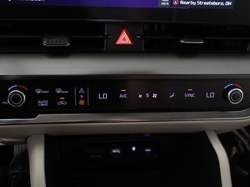 Used 2024 Kia Sportage EX FWD image 46