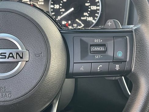 Used 2021 Nissan Rogue SV AWD/4WD image 18