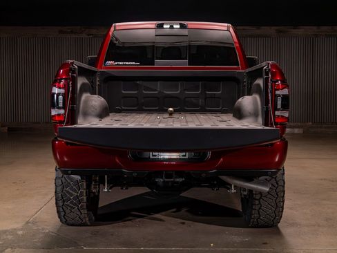 Used 2024 RAM 2500 Laramie w/ Night Edition AWD/4WD image 9