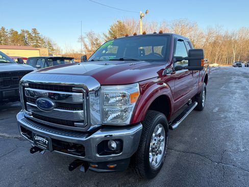 Used 2014 Ford F350 Lariat image 2