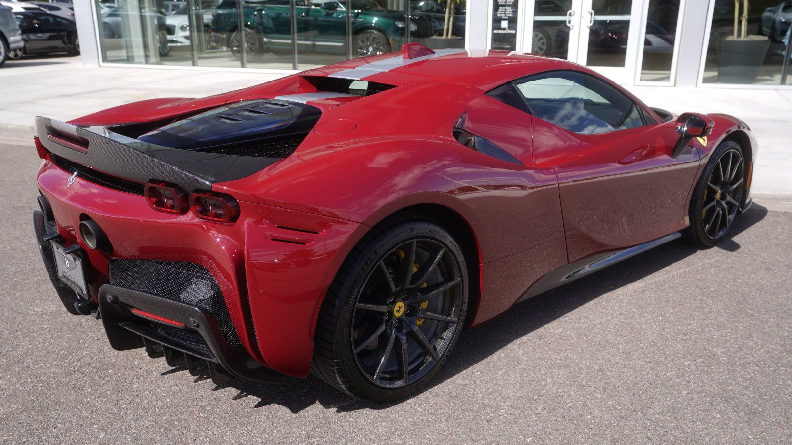 Used 2022 Ferrari SF90 Stradale AWD/4WD image 17