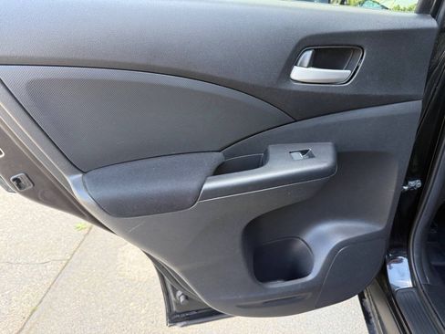 Used 2014 Honda CR-V LX image 19