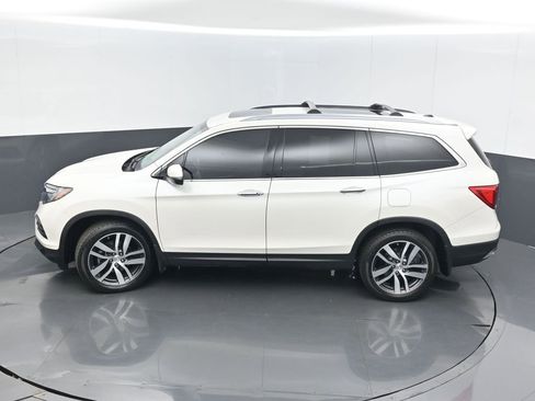 Used 2018 Honda Pilot Elite image 15