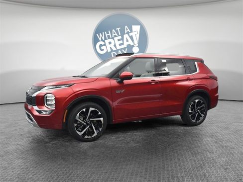 New 2025 Mitsubishi Outlander SEL image 4